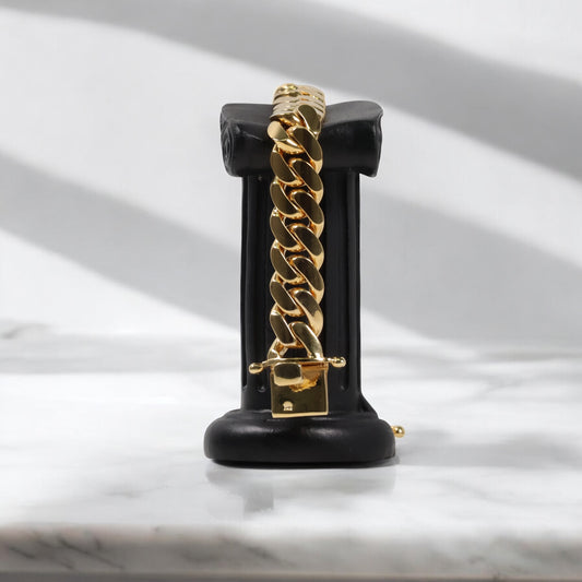 10K YG Cuban Links Bracelet / 104.2gr / 13.6mm / 8 3/4in /