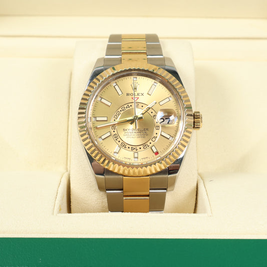 Watch Rolex Sky Dweller 18K Oyster Band 326933 Watch /  / 42mm /