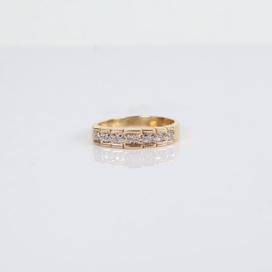 Women Ring 14K Yellow Gold With Diamonds / 5gr / Size 10