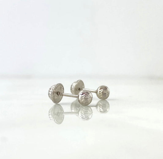 18K White Gold Diamond Cut Ball Stud Earrings / 0.55gr / 4mm