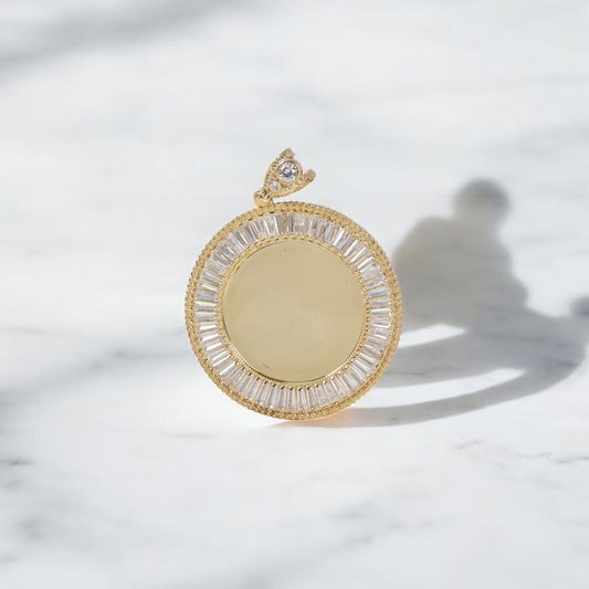 10K Yellow Gold Memorial Pendant With Zirconia / 12.8gr