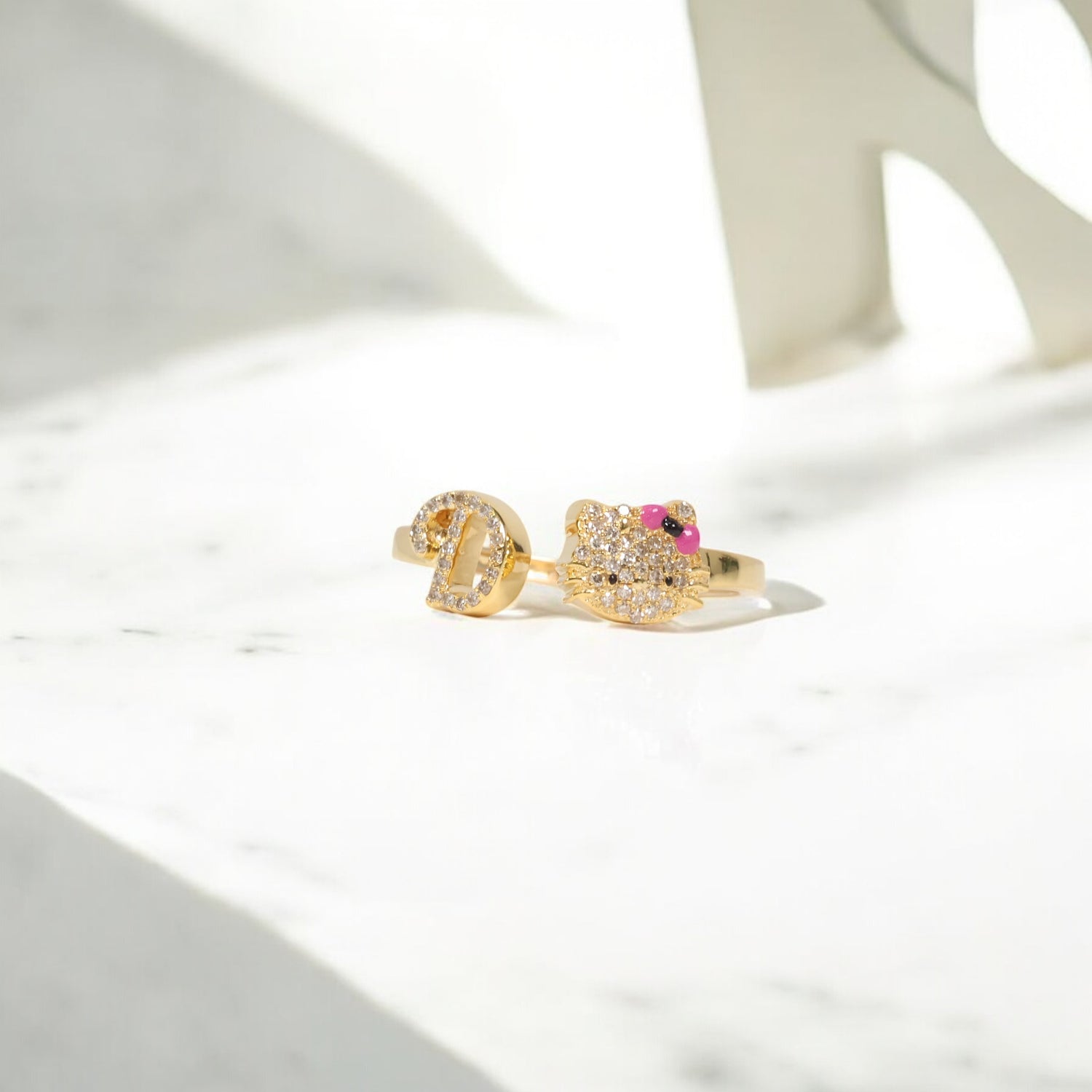 10K YG Diamond HK - Letter D Rings / 2.42gr / Sz 6 3/4 / 0.14Wt Dia