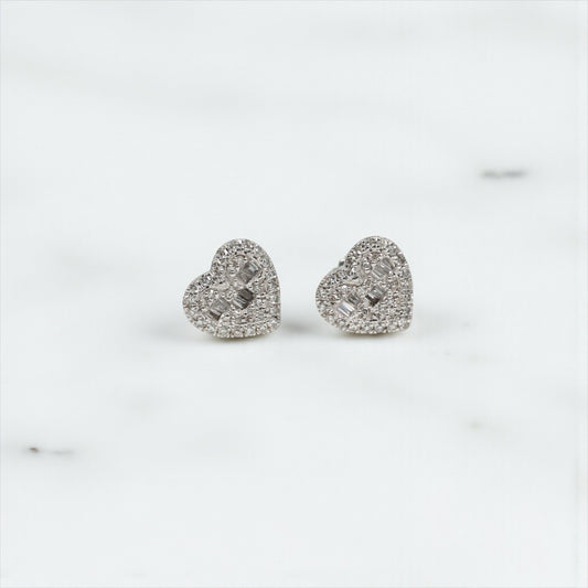 10K WG Diamond Little Heart Stud Earrings / 1.72gr / 8mm / D-0.35Ct