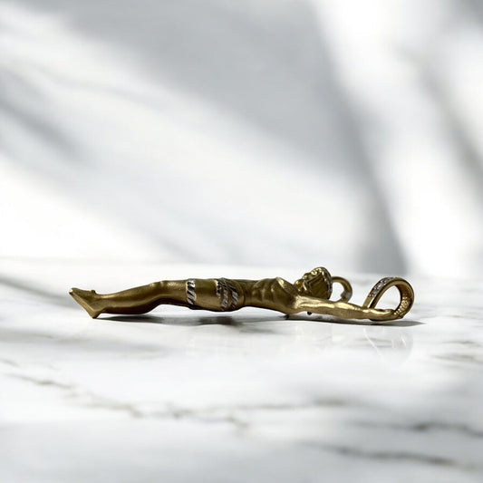 Jesus Pendant 14K Yellow Gold With Zirconia / 12.1gr