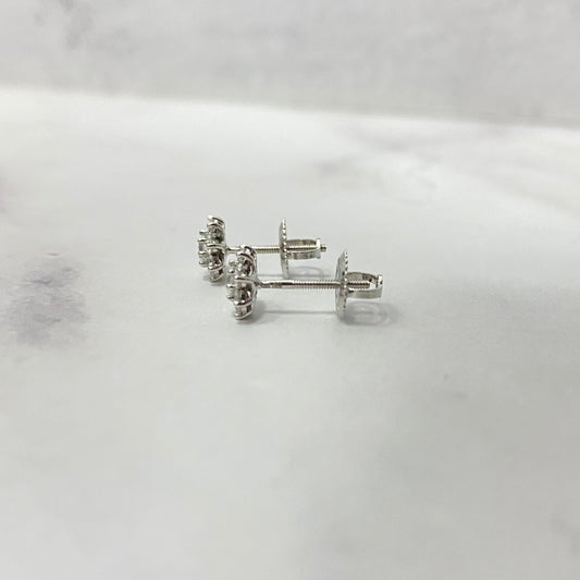 14K White Gold Lab Diamond Flower Petal Stud Earrings 0.50Ct Lab Dia Vs / 0.93gr / 6mm