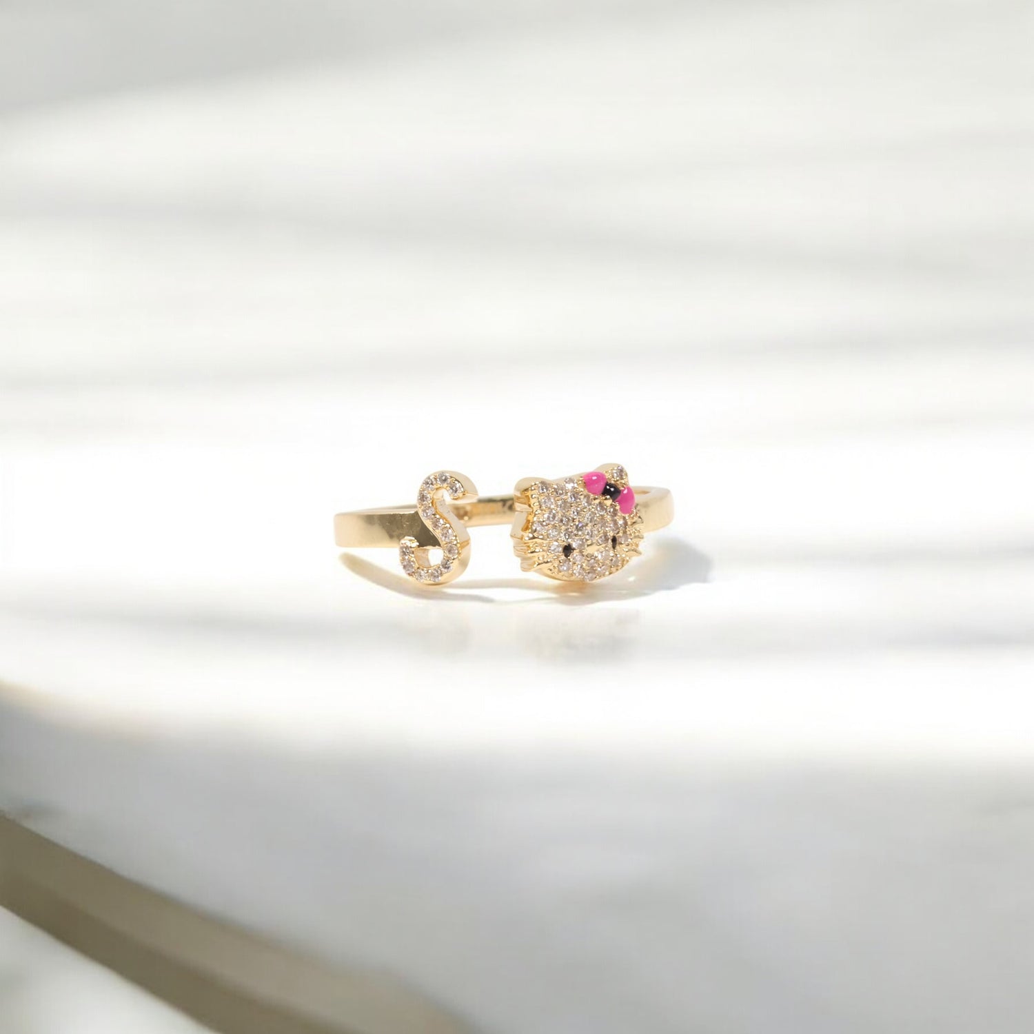 10K YG  Diamond HK - Letter S Rings / 2.13gr / Sz 7 / 0.12Wt Dia