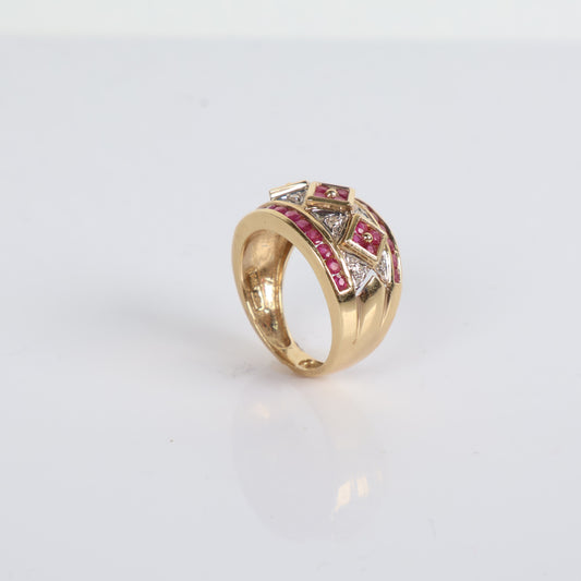 Women Ring 14K Yellow Gold With Diamonds-Ruby / 5.3gr / Size 7
