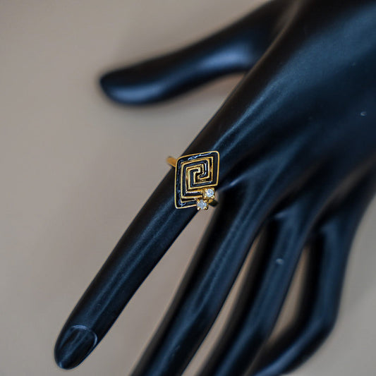 Onix Ring 10K Yellow Gold With Diamonds / 3.7gr / Size 8