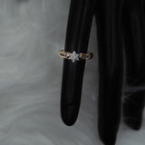 Diamonds Flower Engagement Ring 14K Yellow Gold / 3.5gr / Size 7