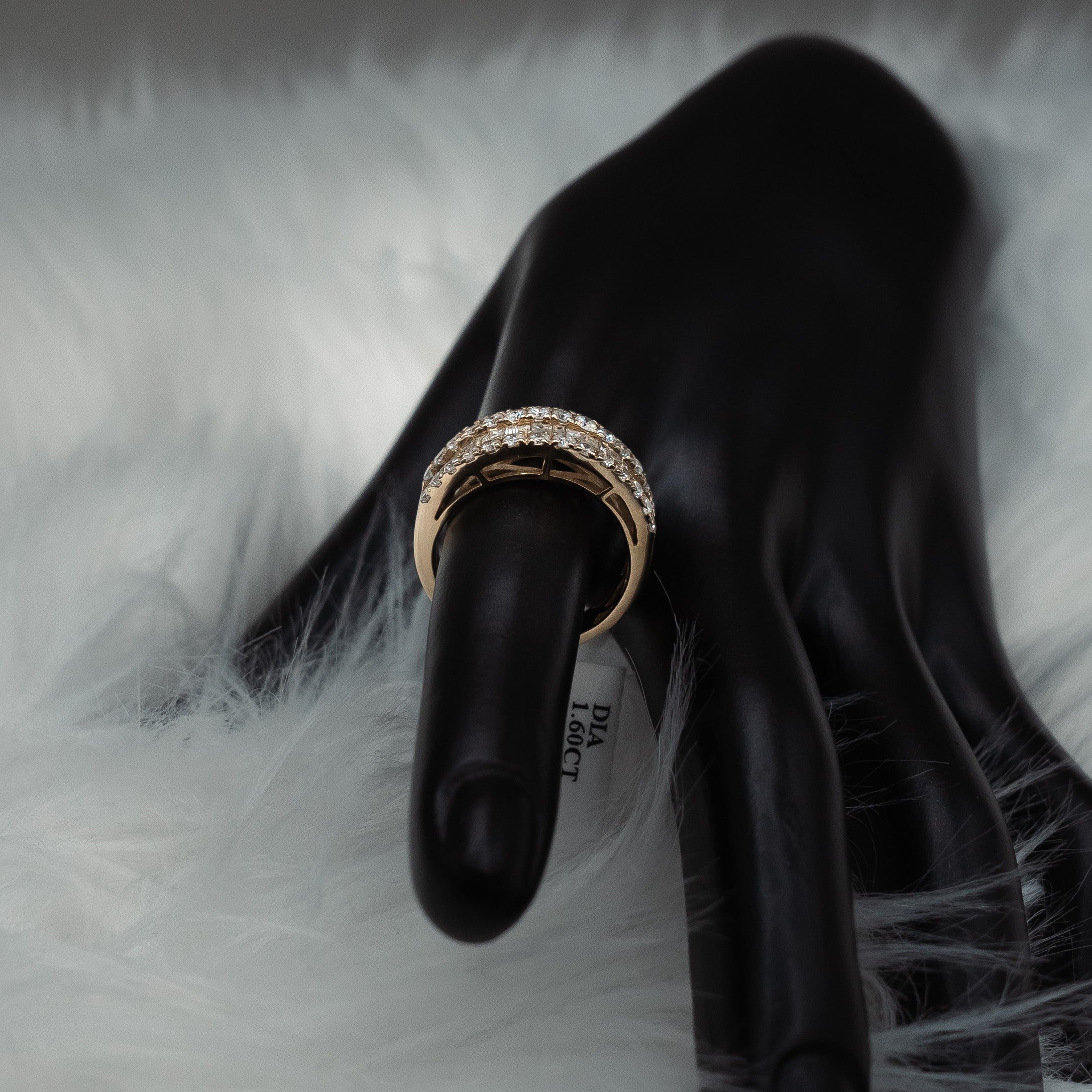 Diamonds Baguette Engagement Ring 14K Yellow Gold / 5gr / Size 7
