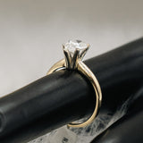 Pera Diamond Engagement Ring 14K Yellow Gold / 2.9gr / Size 5.5