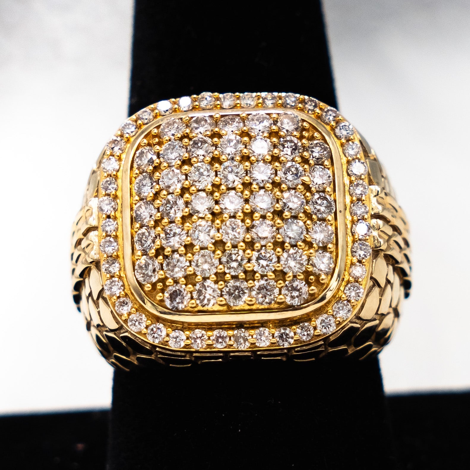 Square Ring 10K Yellow Gold With Diamonds 2,35ct / 14.3gr / Size 10