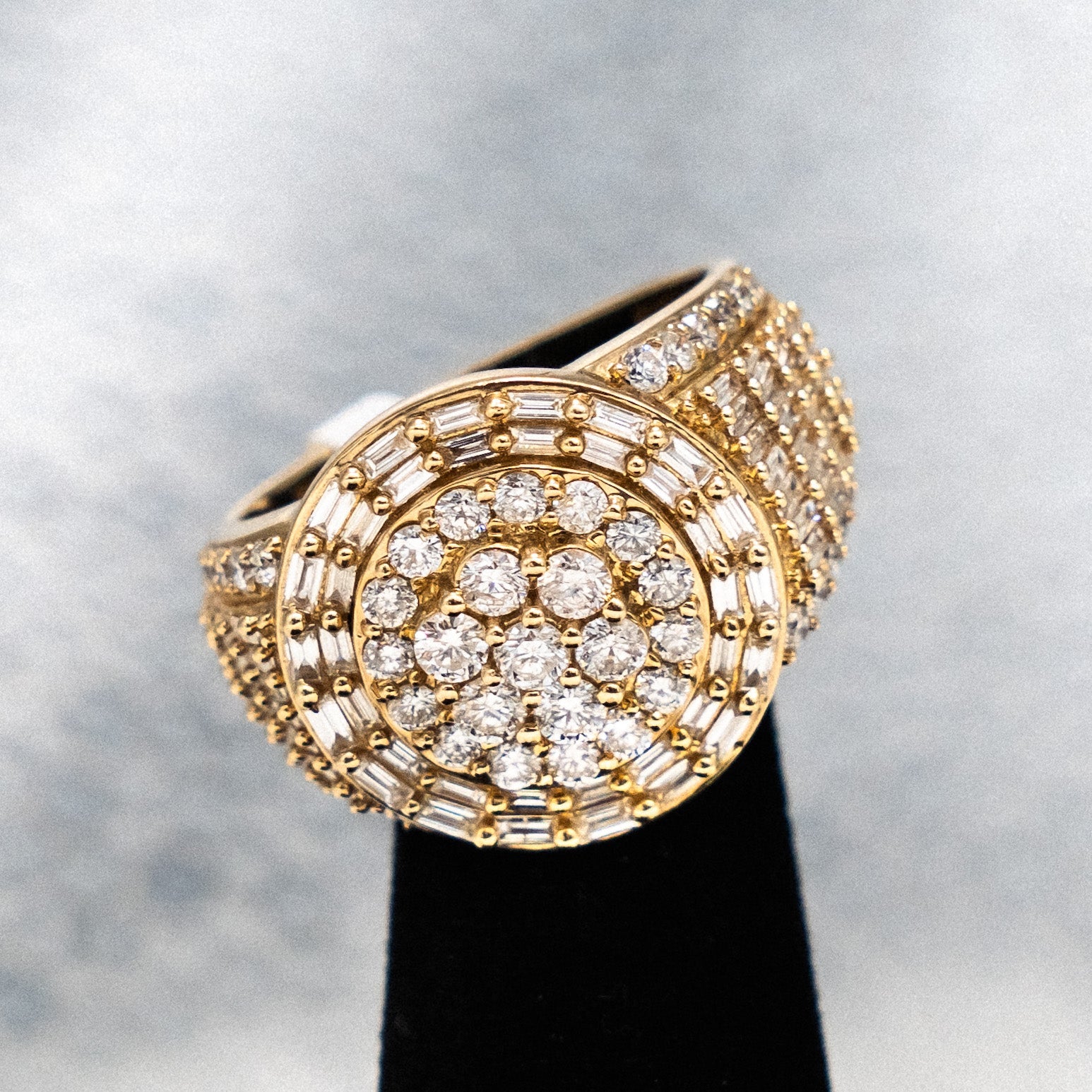 Baguette Diamonds Ring 14K Yellow Gold / 11.7gr / Size 10