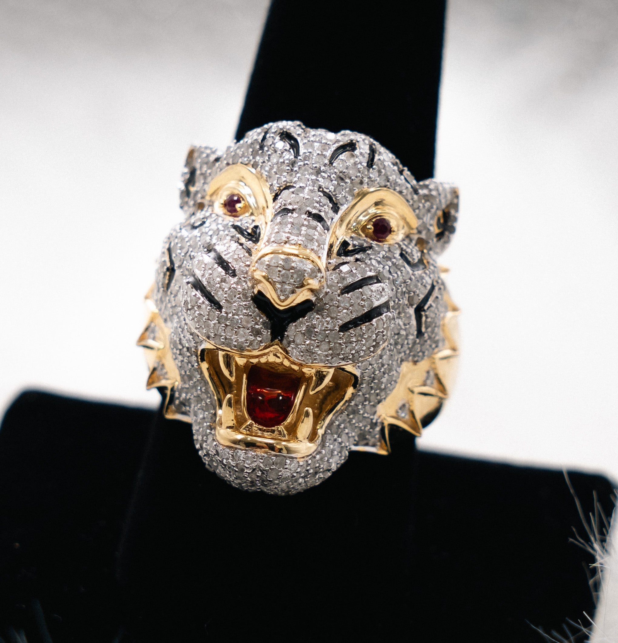 White Tiger Ring 10K Yellow Gold With Diamonds 2,83ct / 16.7gr / Size 10