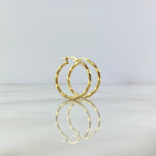 18K Yellow Gold Yudi Diamond Style Hoop Earrings 1.5gr / 0.94in